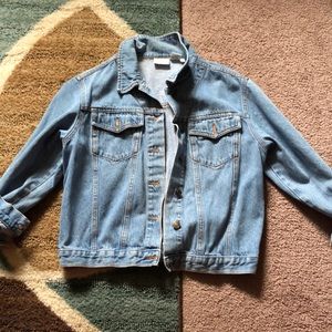 Elbow length jean jacket!! Never worn!!